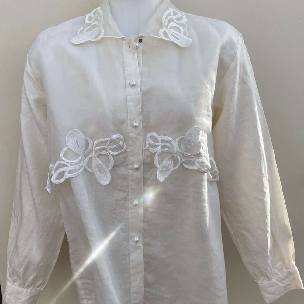 All-natural and eco-friendly and sustainable plant-based fabric (RAMIE), Blouse
